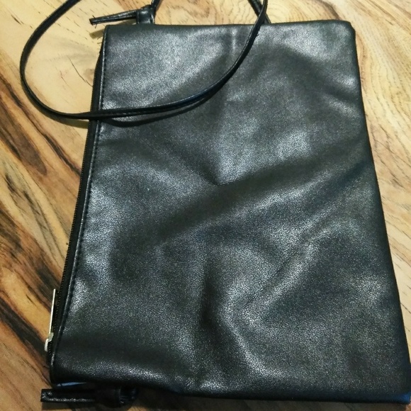 Purse - Picture 2 of 2